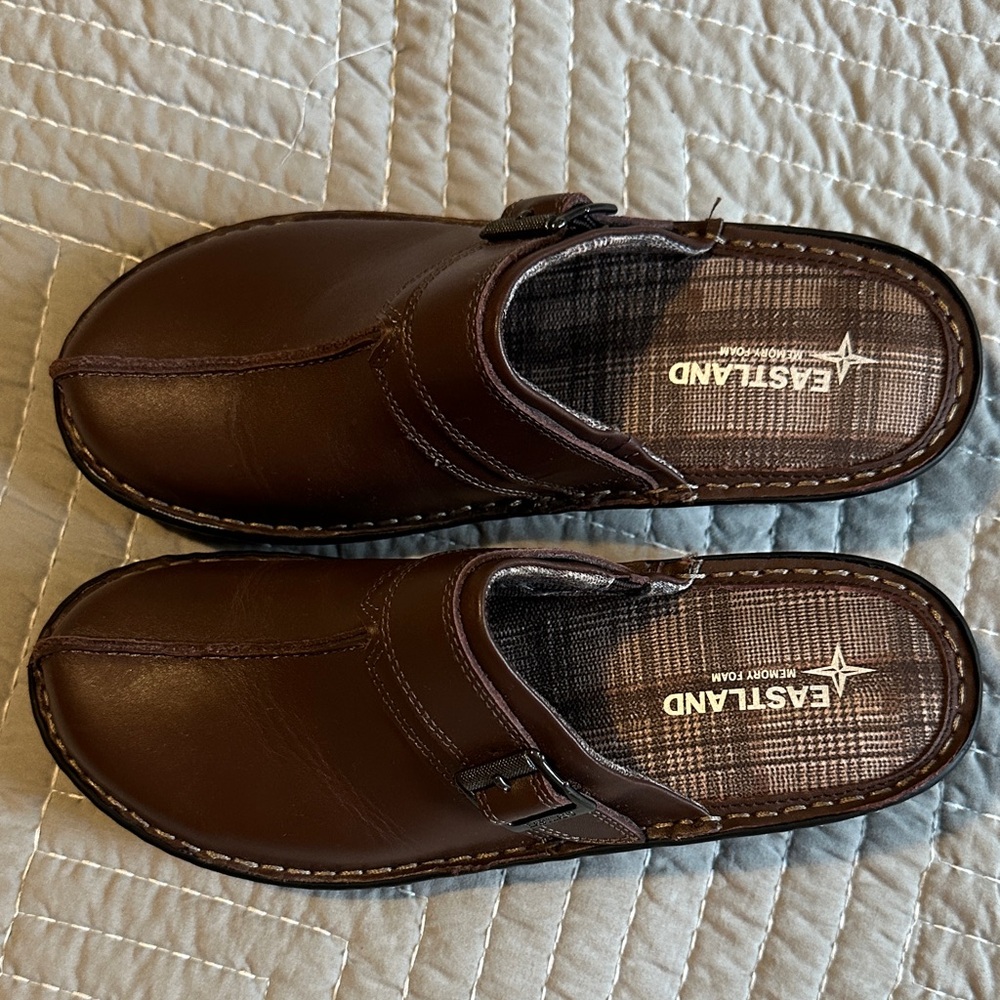 Eastland Women’s Mae Brown Slip-On Clogs